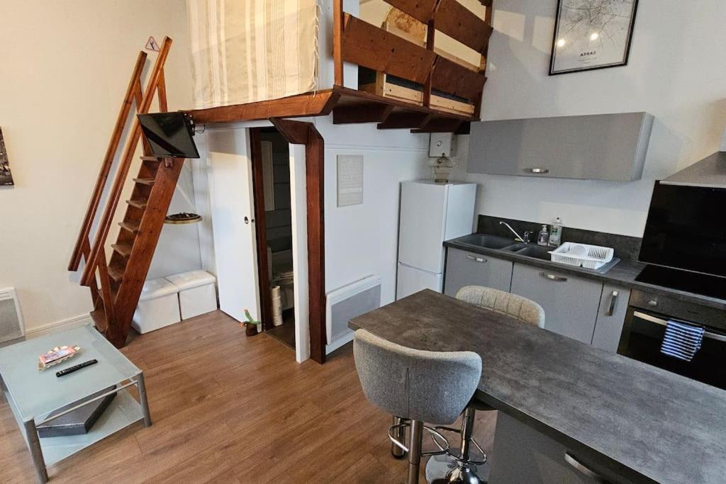Apartment Old Avec Mezzanine
